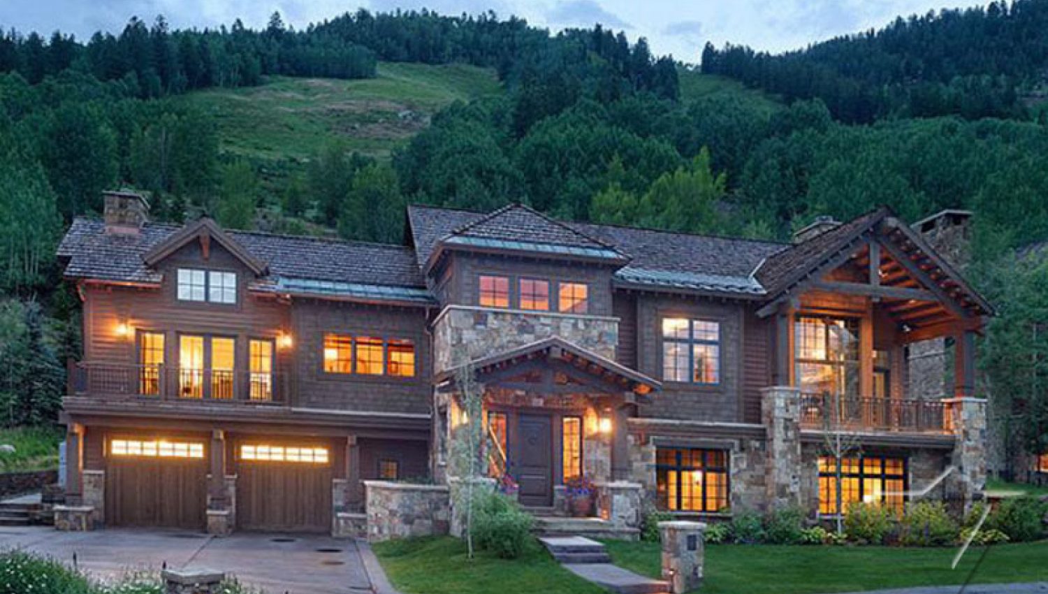 chalet malia in aspen, colorado, usa - white blancmange chalet malia in aspen, colorado, usa - white blancmange