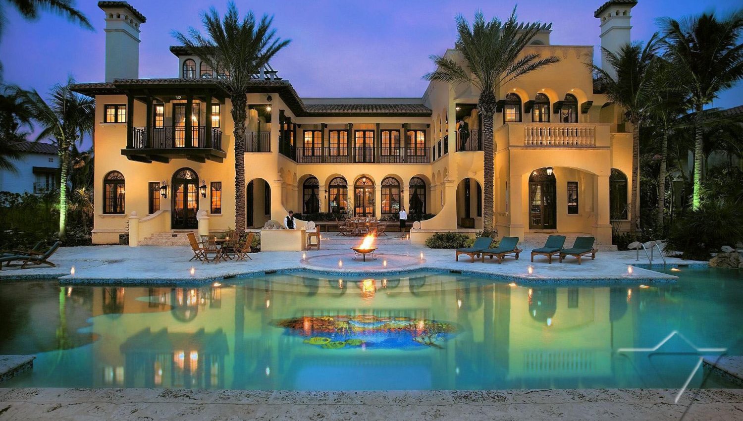 Villa Florence in Miami, USA White Blancmange