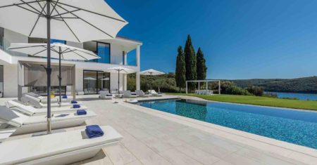 Villa Cristal Blue Luxury Accommodation