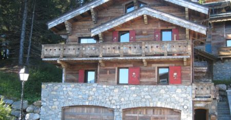 Chalet Chinchilla Luxury Accommodation